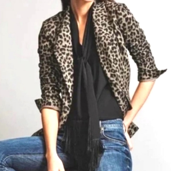 CAbi Jackets & Blazers - Cabi blazer jacket size 8. Great condition leopard print